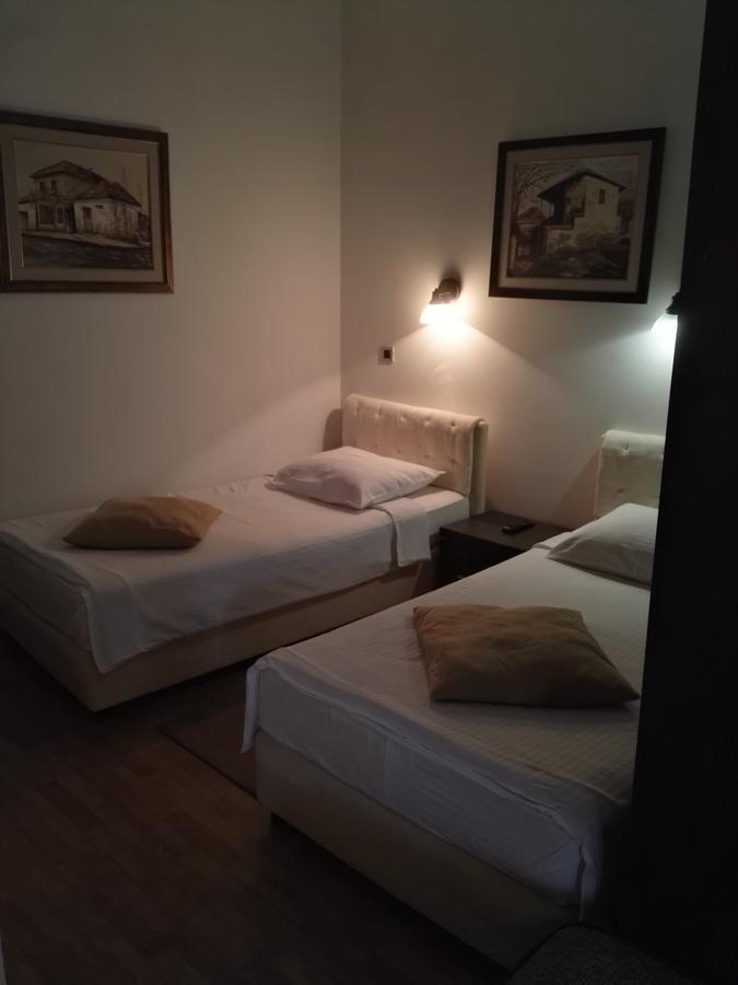 Guest House Amico Vranje Bagian luar foto